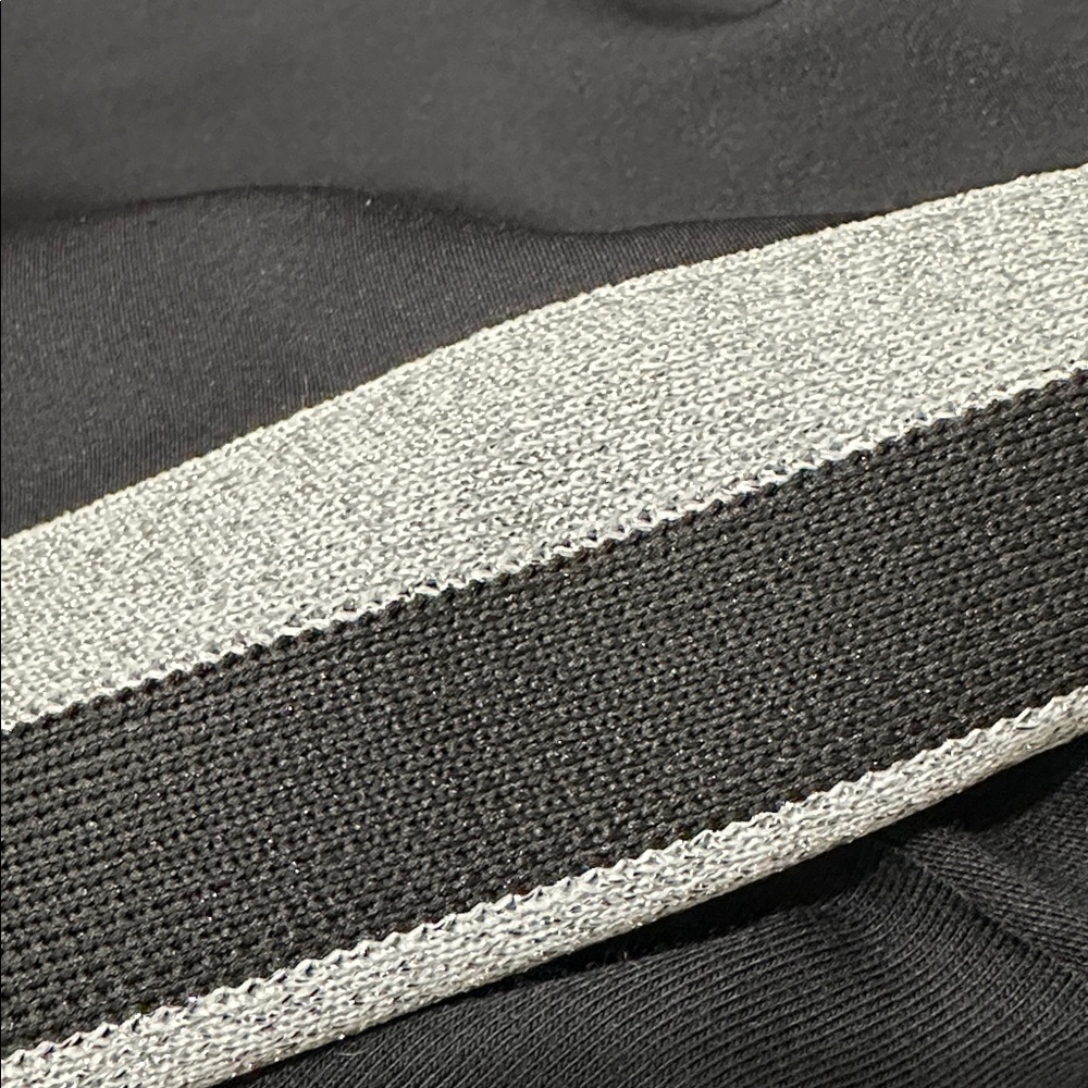 ULTRACOR Set  Women's Collegiate Black Leggings and Top with Silver Accents - Picture 16 of 16